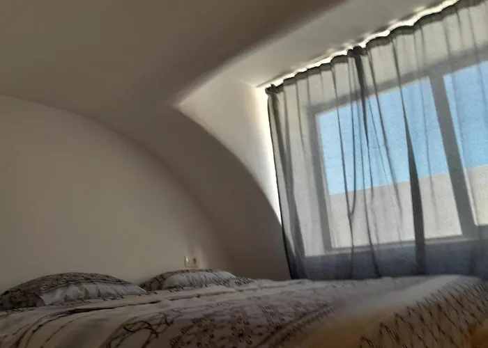 In New Management With Buffet Breakfast & Free Pick Up Up To 5 Days Appartement *