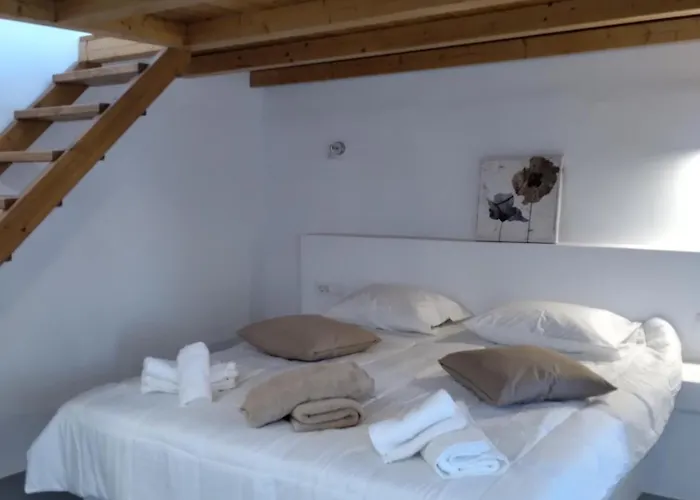 アパート In New Management With Buffet Breakfast & Free Pick Up Up To 5 Days *