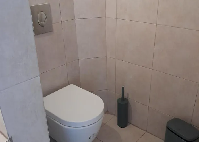 アパート In New Management With Buffet Breakfast & Free Pick Up Up To 5 Days