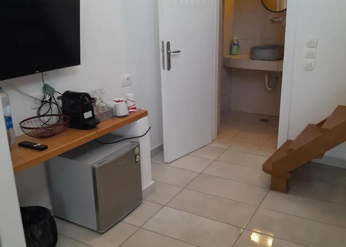 In New Management With Buffet Breakfast & Free Pick Up Up To 5 Days