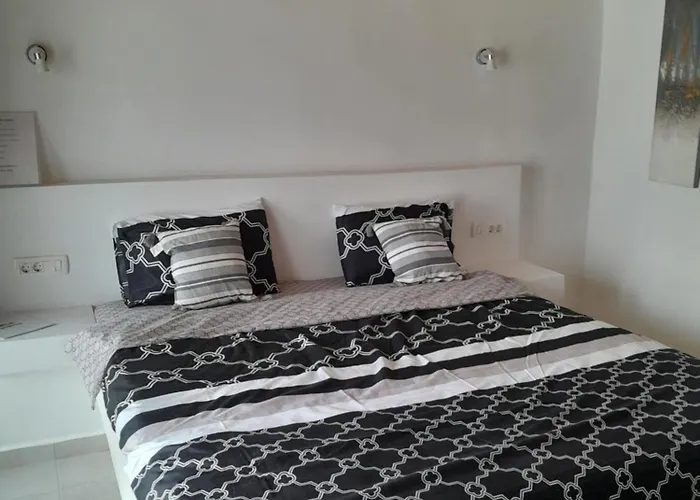 In New Management With Buffet Breakfast & Free Pick Up Up To 5 Days *