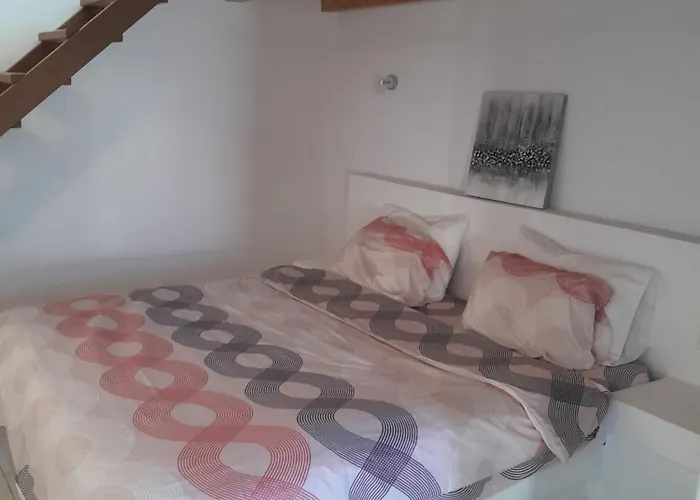 アパート In New Management With Buffet Breakfast & Free Pick Up Up To 5 Days イメロヴィグリ