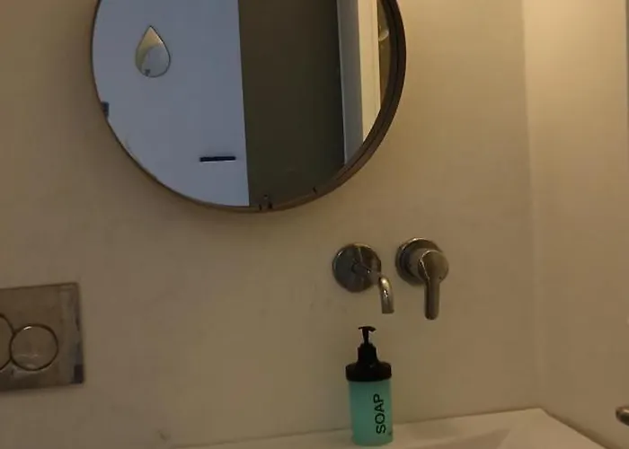 In New Management With Buffet Breakfast & Free Pick Up Up To 5 Days アパート イメロヴィグリ