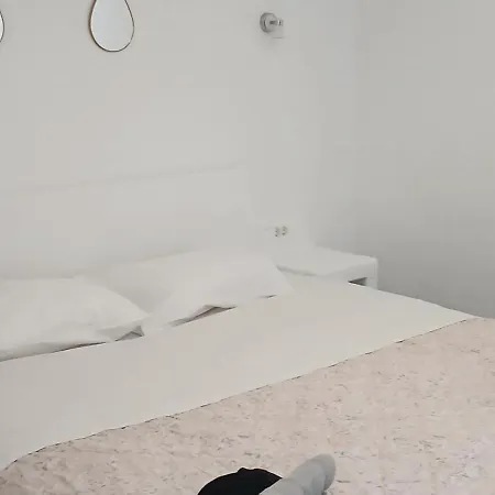 In New Management With Buffet Breakfast & Free Pick Up Up To 5 Days Imerovigli (Santorini)